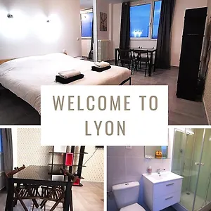 ô Bon Temps-lyon-suite 2 , Bron France